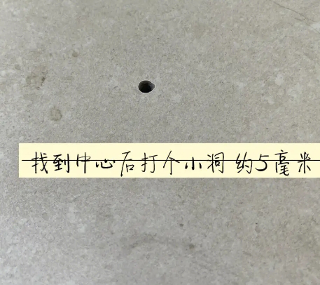 芒康瓷砖空鼓维修公司专业解答在瓷砖铺贴过程中，如果砂料搅拌不均匀，将会带来以下问题